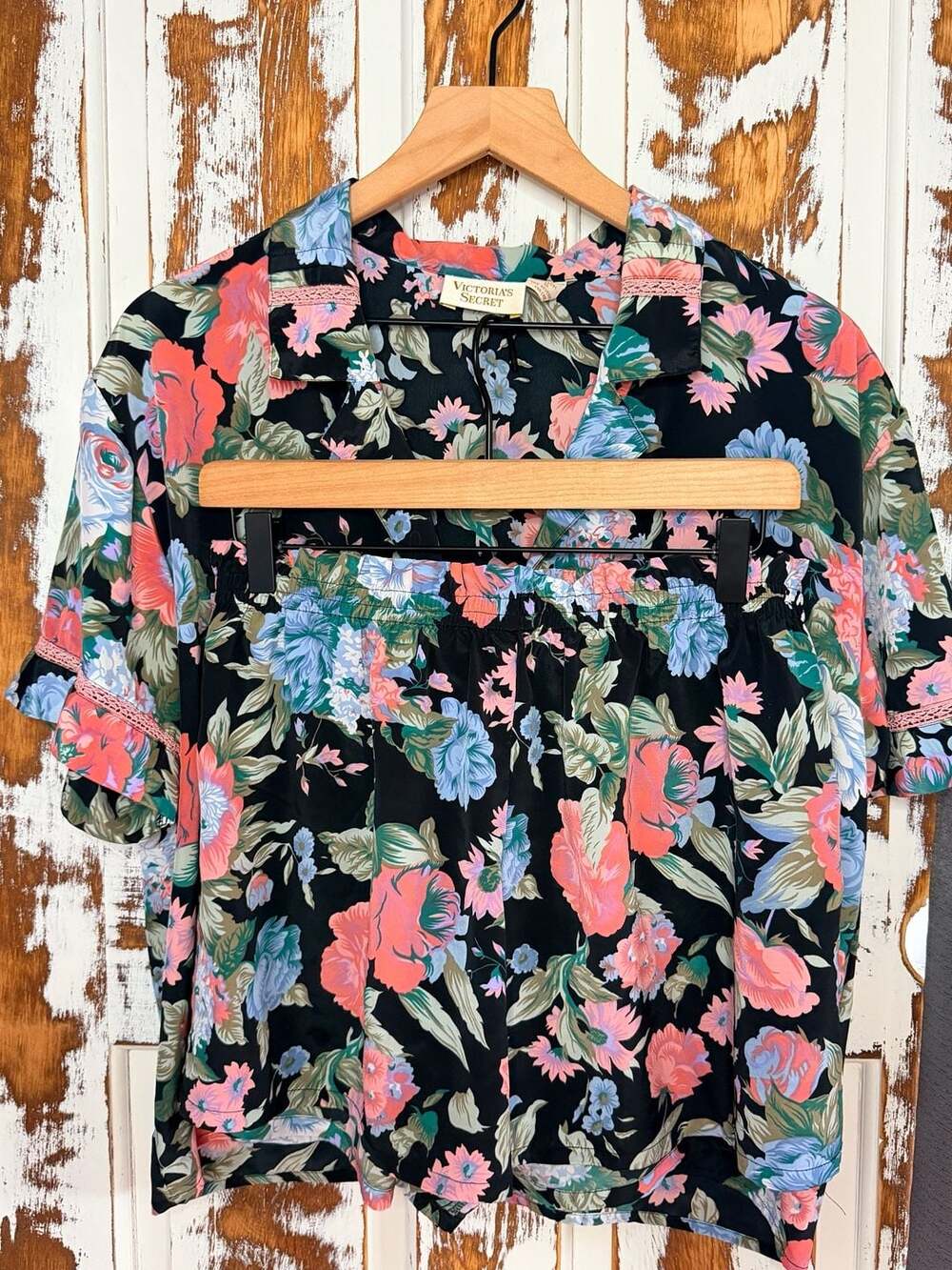 Victoria’s Secret Vintage Floral Pajama Set Black Floral Button Up Top Shorts S